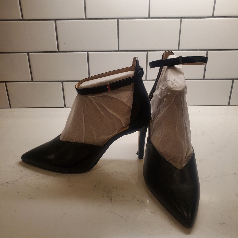 Black heels (brand new)